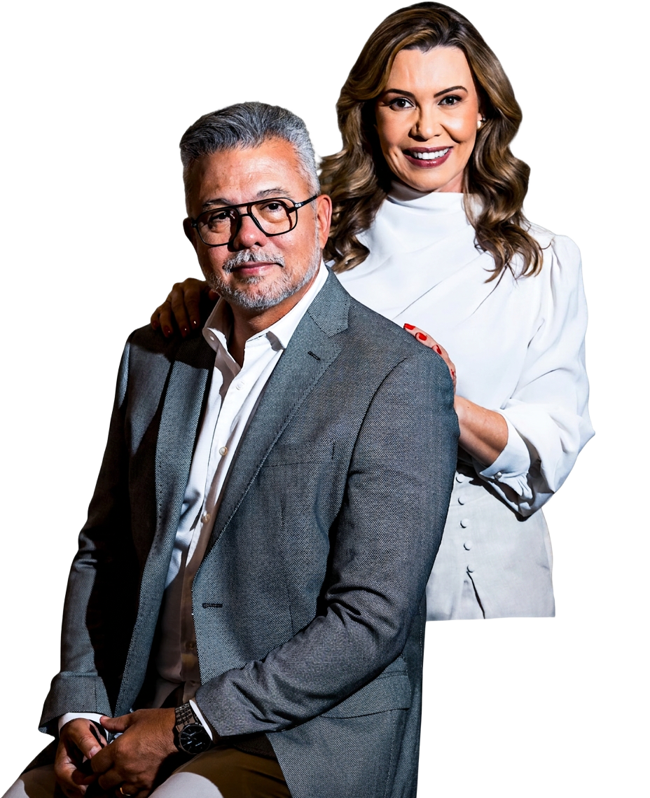 Prof. Hélio Venâncio e Profa. Flávia Venâncio